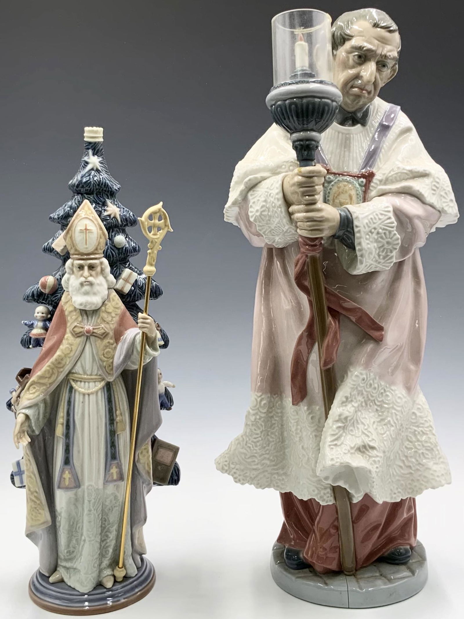 Lot of 2 Religious Lladro Figurines. (1 of 3)