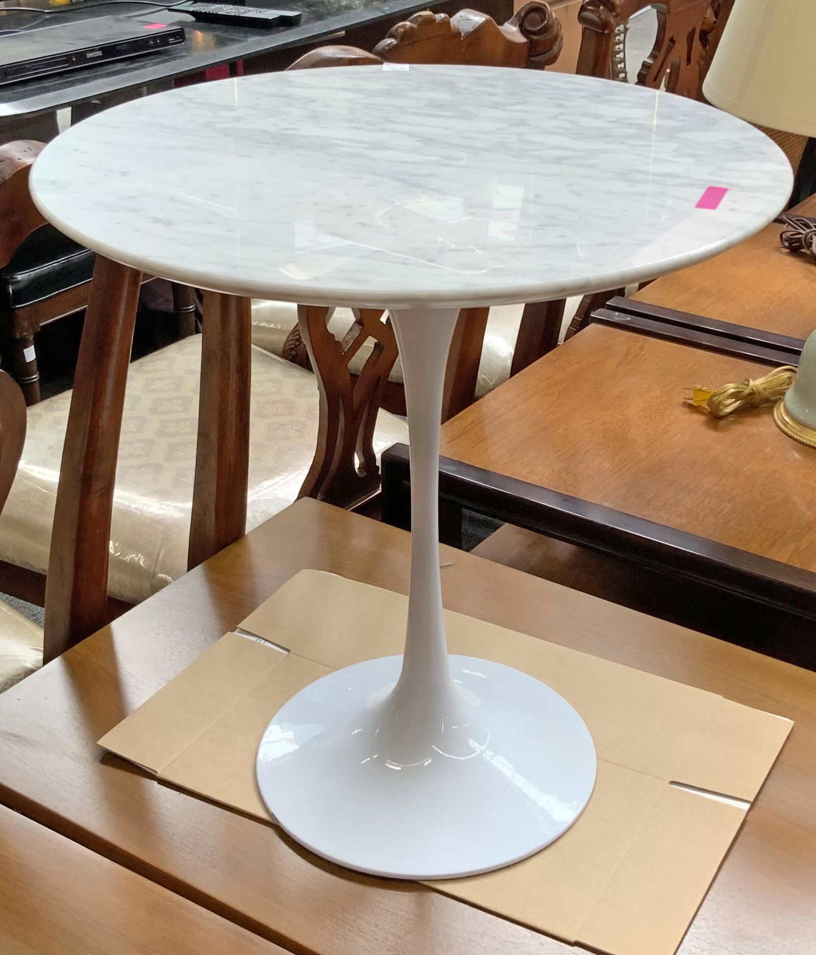 Eero Saarinen Type Tulip Table w/Marble Top. (1 of 1)