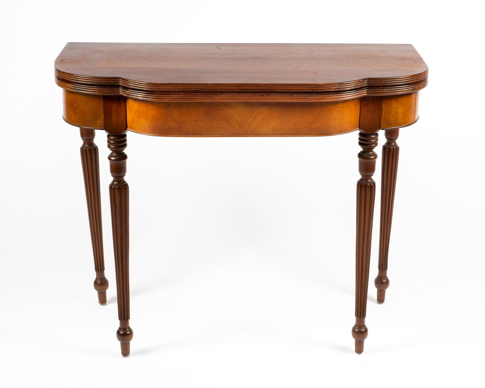 Vintage Mahogany LiftTop Game Table. (0475) on Jun 18, 2022 Direct