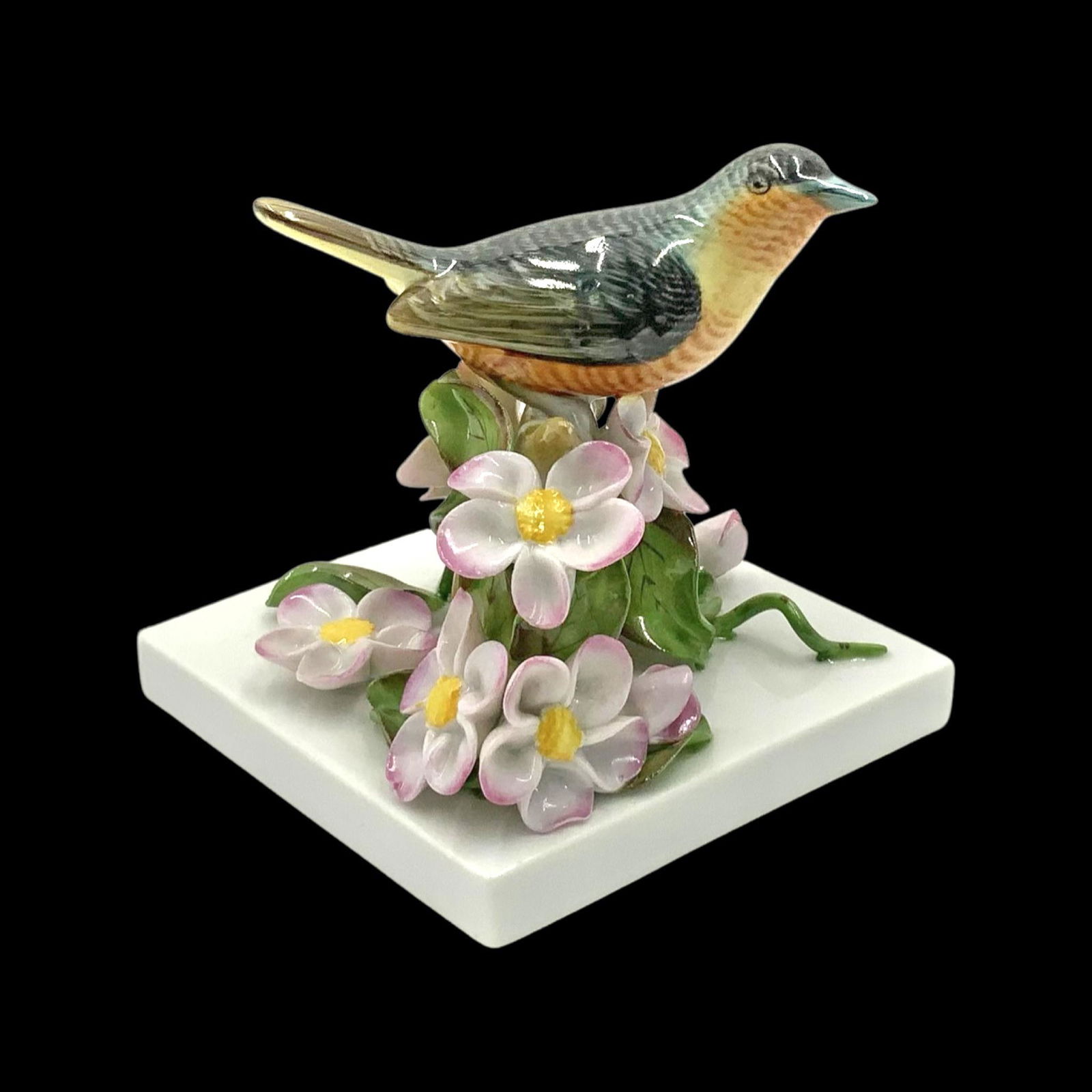 Herend Porcelain Bird Figurine on Flowers. (1 of 6)
