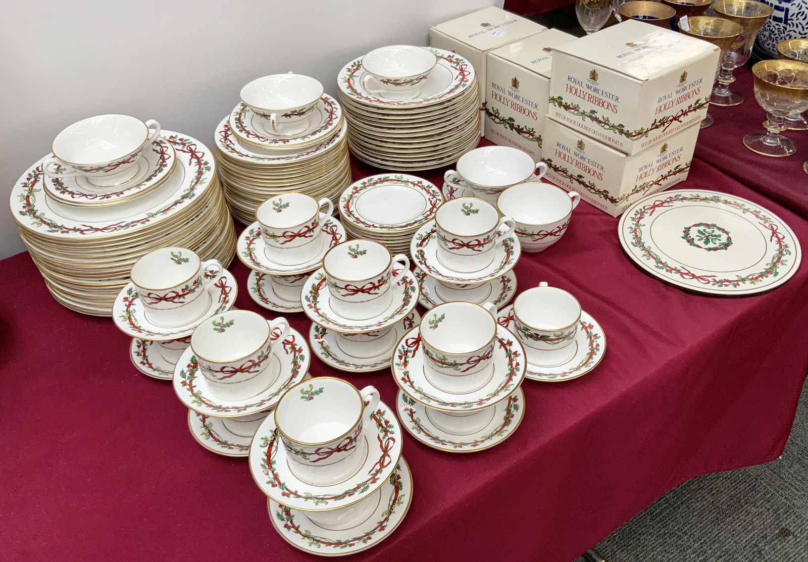 118 Pc. Set Of Royal Worcester 