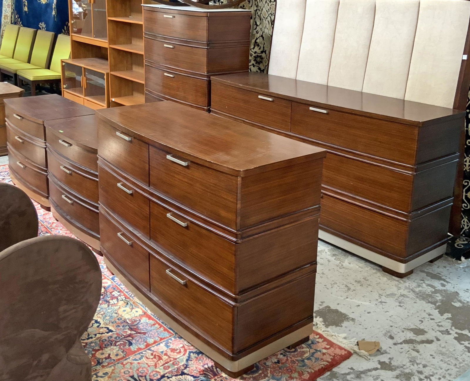 5 Pc. Dark Wood Bedroom Set. (1 of 1)