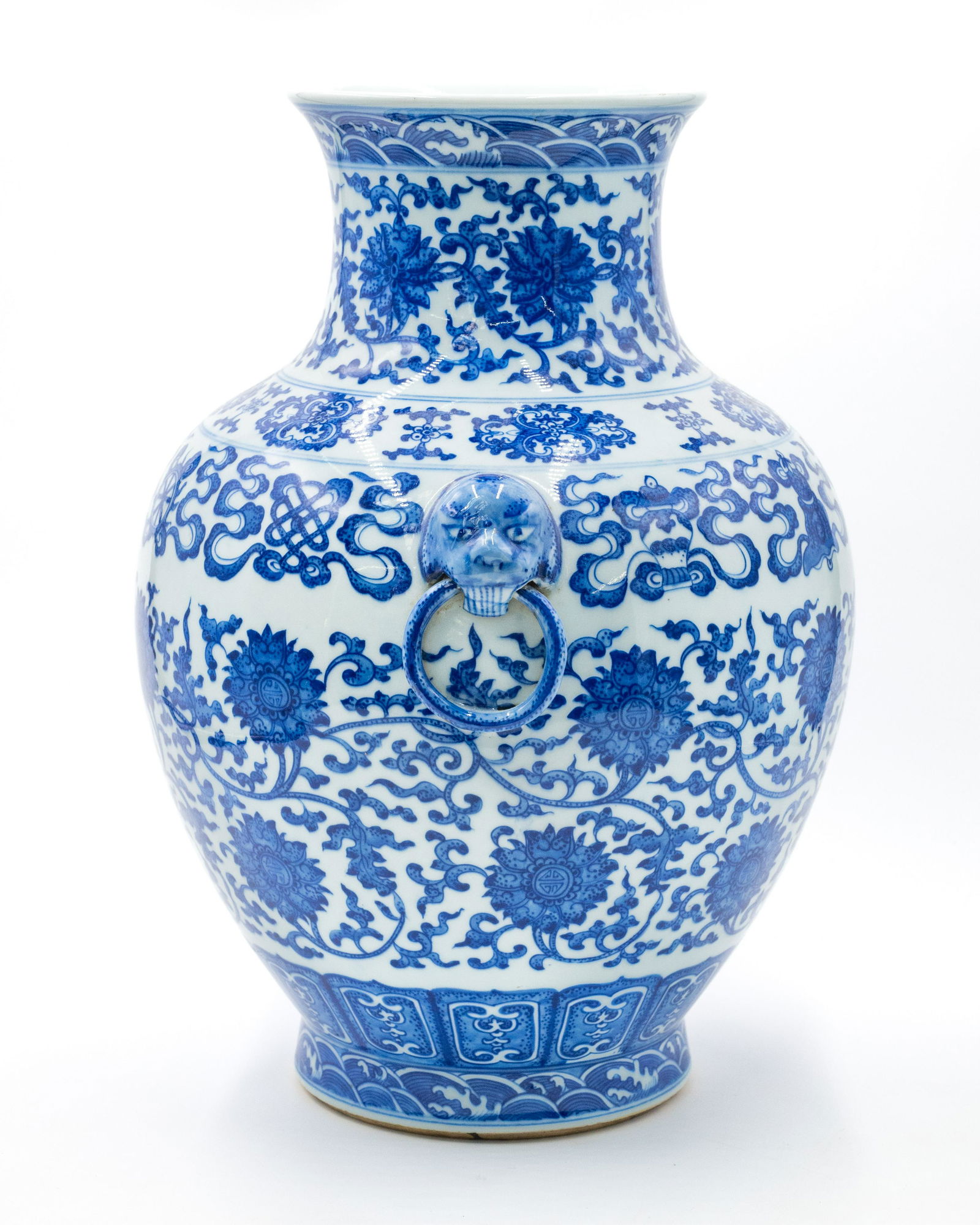 Large Chinese Blue & White Vase. (1 of 4)