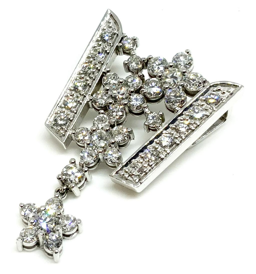 14K White Gold Pendant w/Many Sizeable Diamonds. (1 of 4)