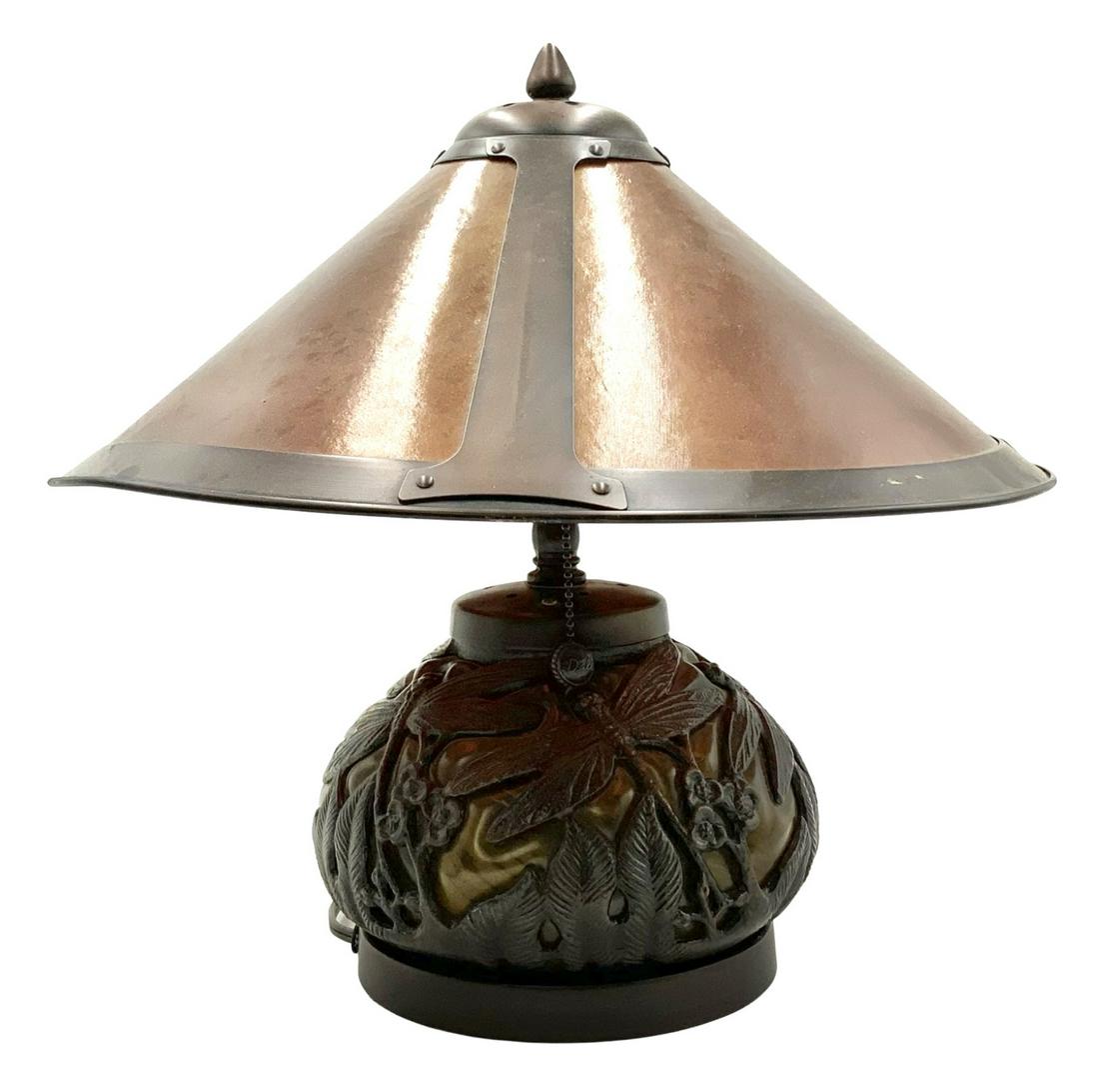 Dale Tiffany Dragonfly Lamp w/ Lighted Base. (1 of 3)