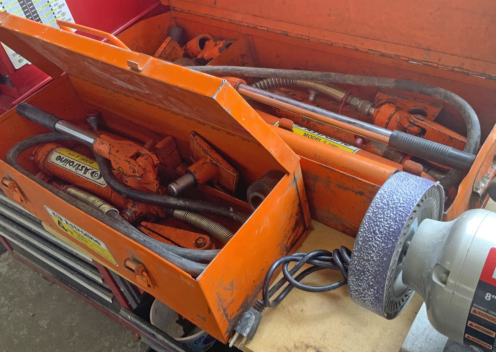 Lot of 2 Hydraulic Presses, 4 Ton and 10 Ton. (1 of 1)