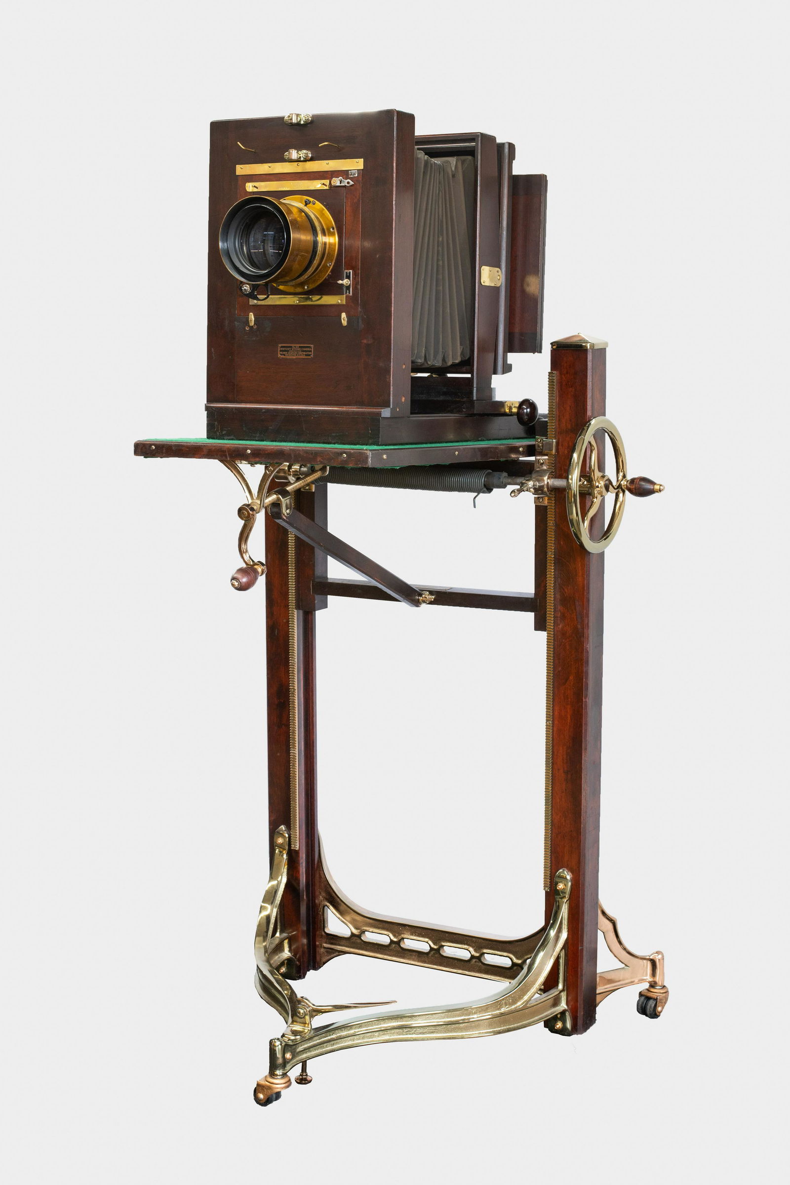 Antique Graflex Century Studio Camera No.10A. (1 of 11)