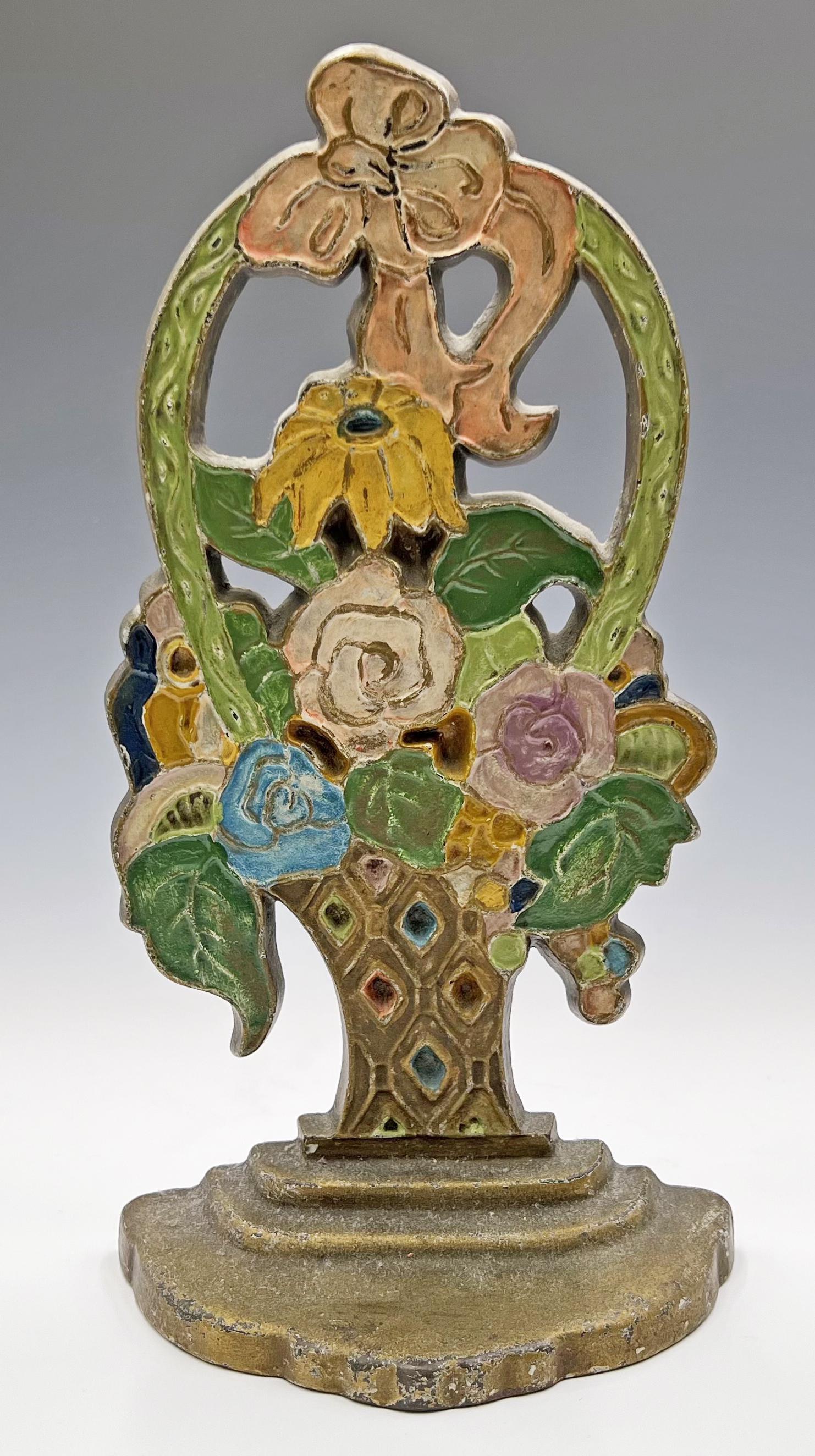 L.A.C.S. No. 745 Cast Iron Flower Basket Doorstop. (1 of 3)