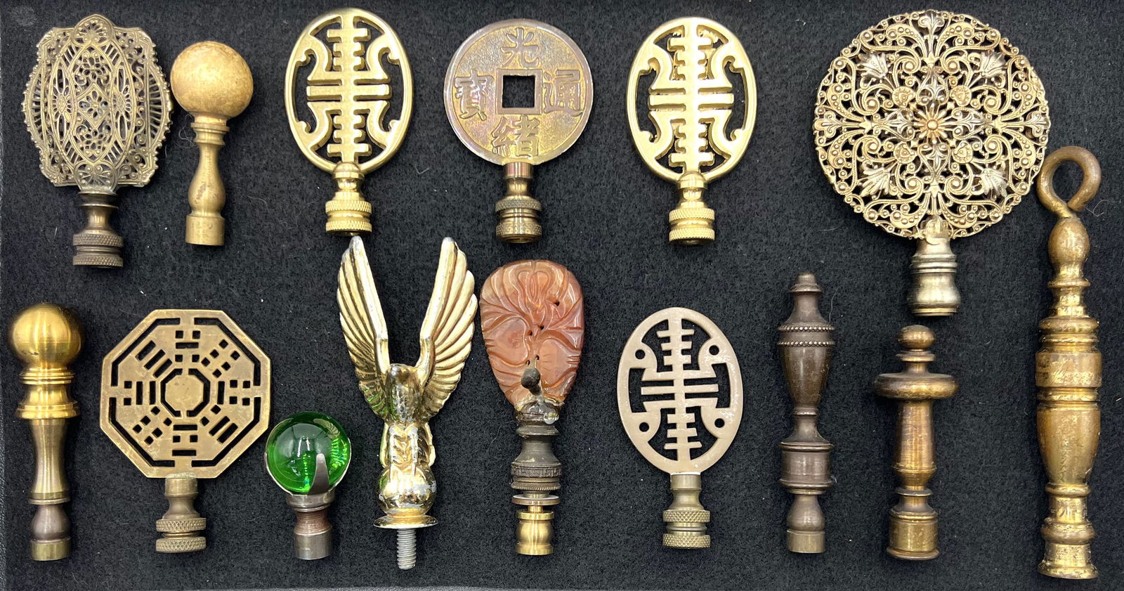 Lot of Assorted Metal Lamp Finials. (1 of 1)