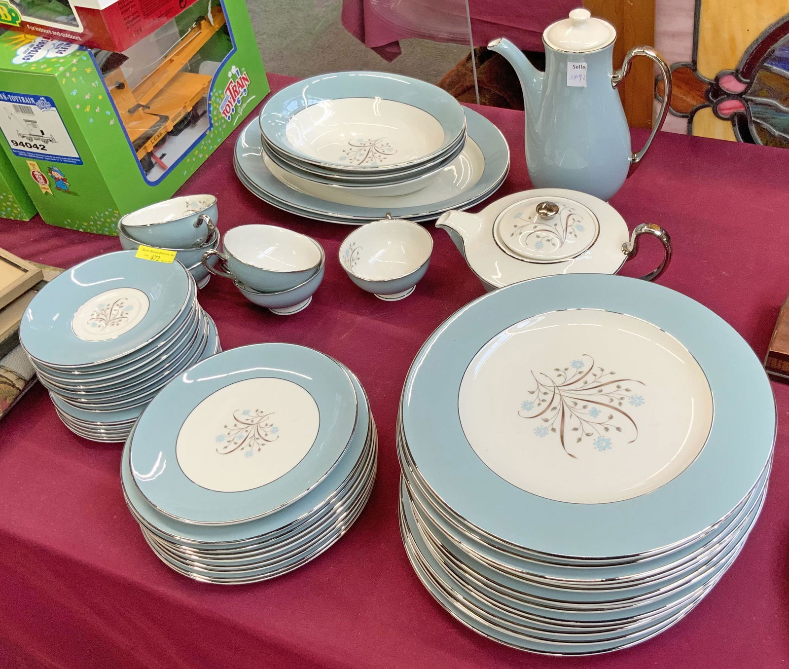 50 Pc. Set of Syracuse China "Meadow Breeze". (1 of 2)