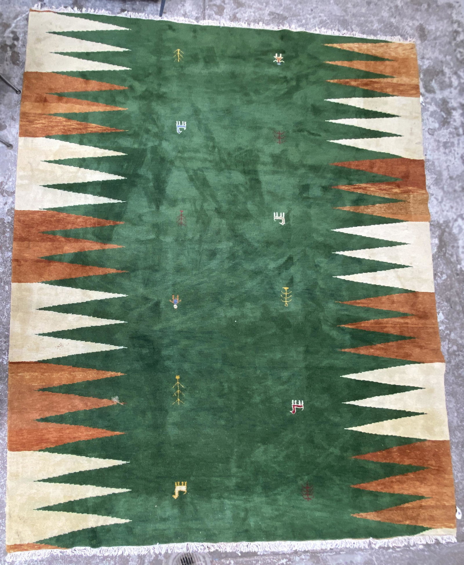 9' 9" x 12' 10" Multicolored Agra-Type Rug, AS IS.: The Rug has a Sizeable Hole in it (See Photos). Third-Party Freight Shipping or Personal Pickup Required.