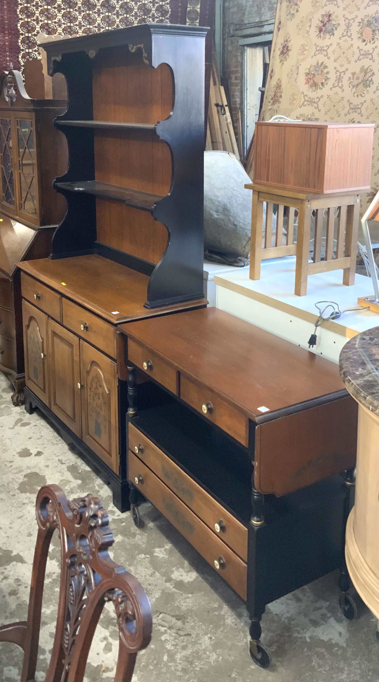 L. Hitchcock Contemporary Hutch & Bar Cart. (1 of 1)