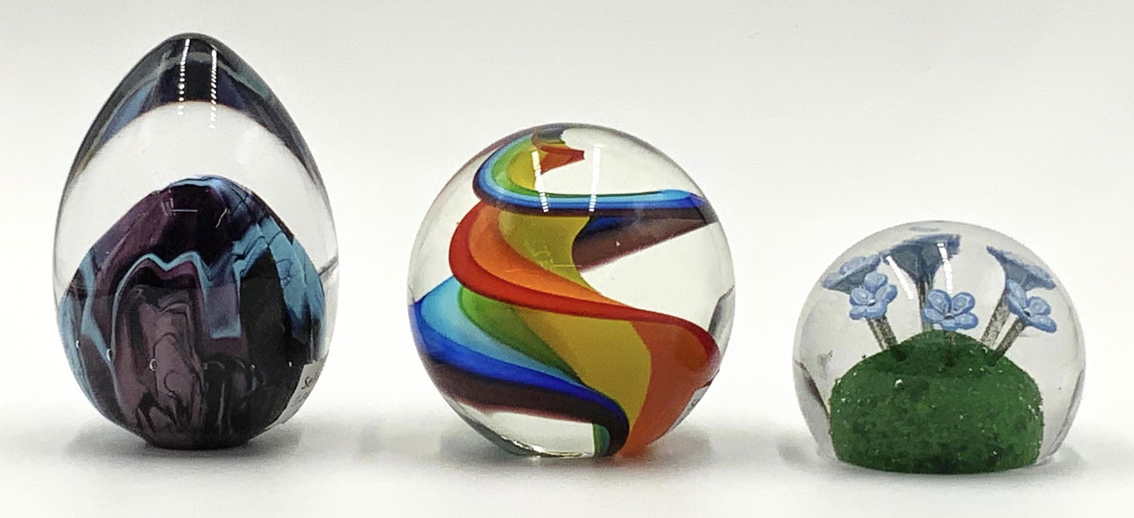 Lot of 3 Art Glass Paperweights. (1 of 2)