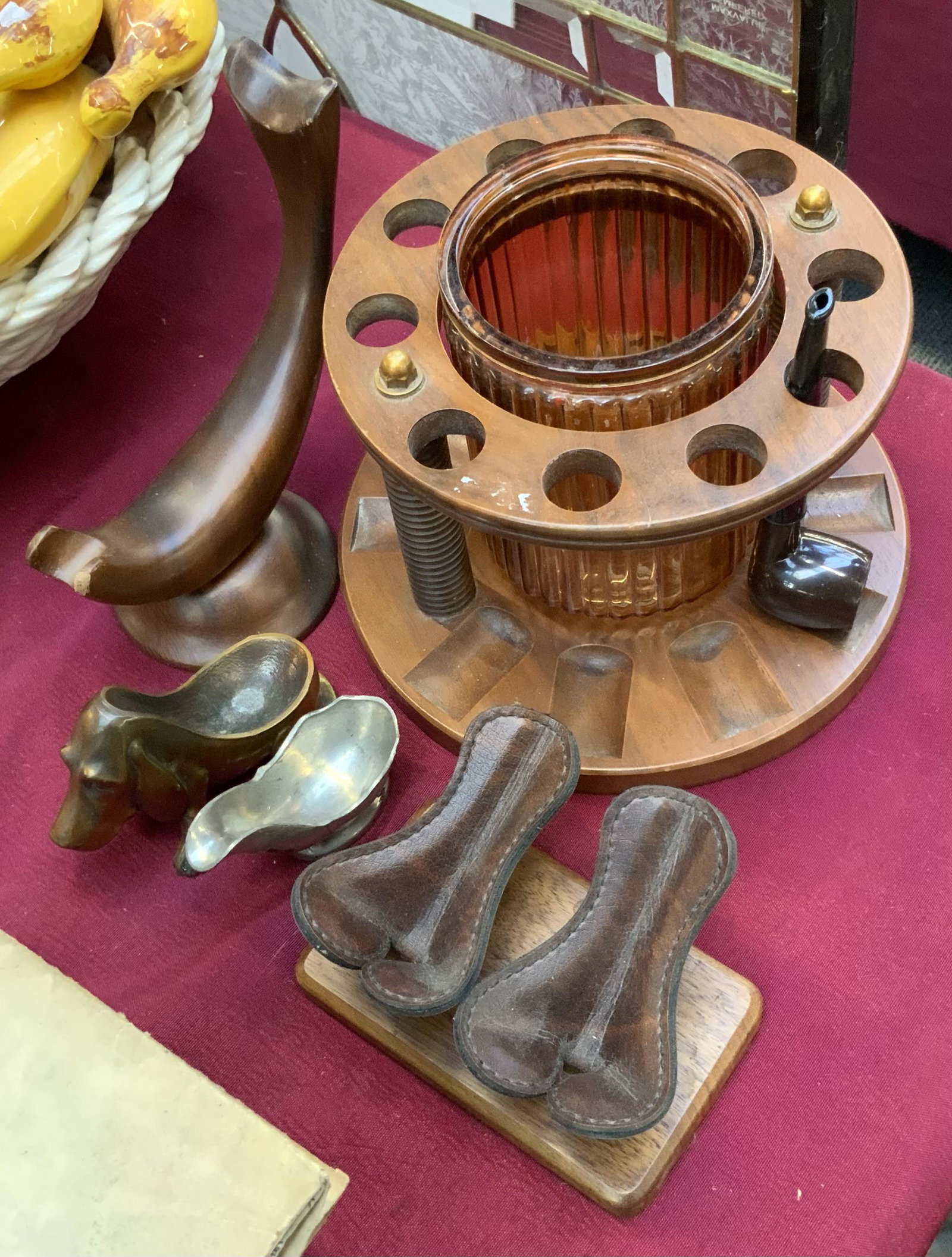Lot of 5 Assorted Pipeholders. (1 of 1)