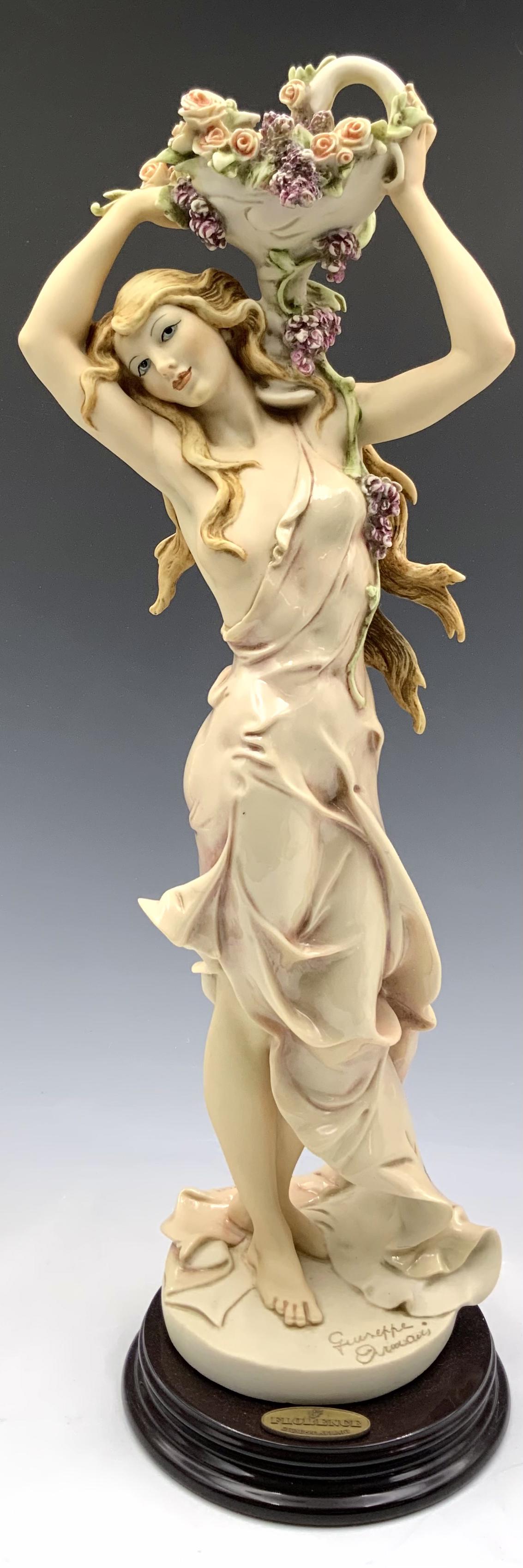 Giuseppe Armani Figurine - 882C "Lilacs & Roses". (1 of 4)