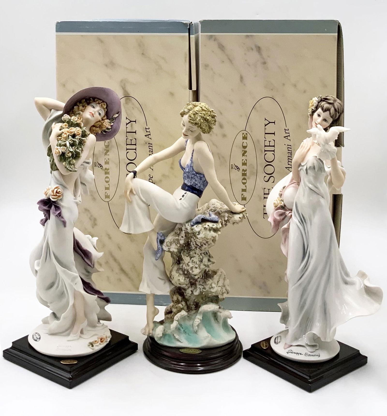 Lot of 3 Giuseppe Armani Member's Figures. (1 of 4)