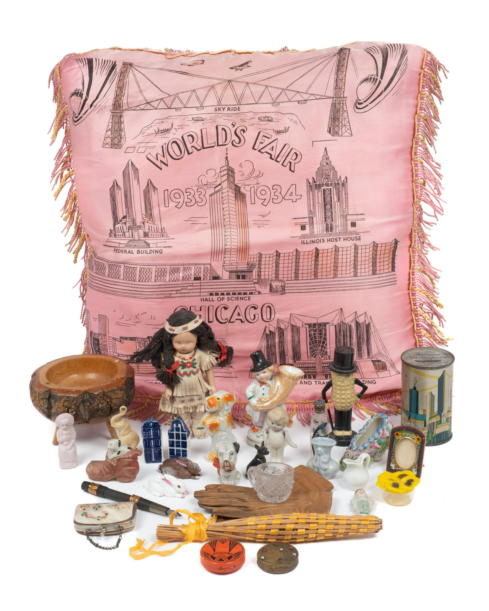 Lot of Vintage Miniatures & World's Fair Items. (1 of 6)