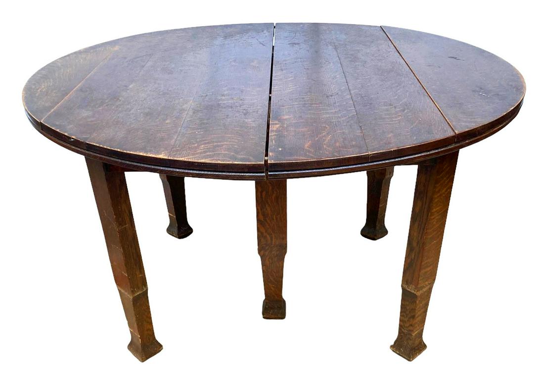 Antique 52" Mission Oak Dining Table w/5 Leaves. (1 of 2)