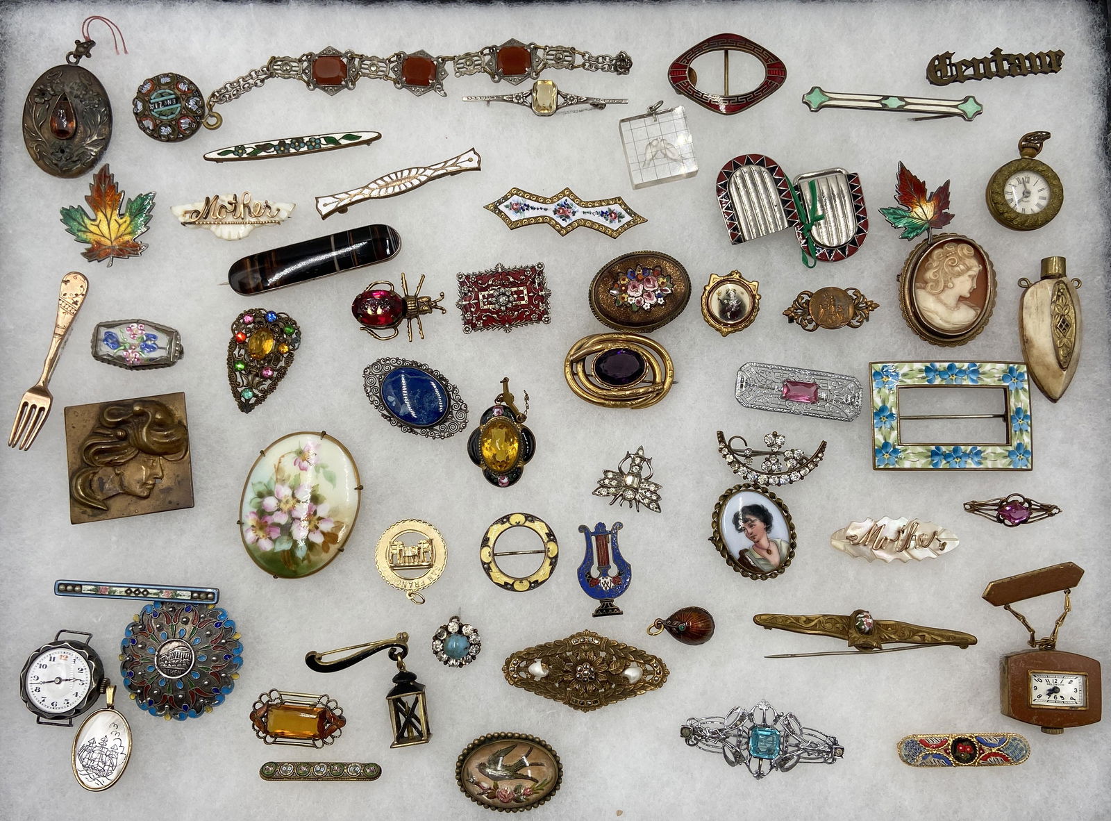 Lg. Lot of Mostly Antique & Vintage Jewelry. (1 of 1)