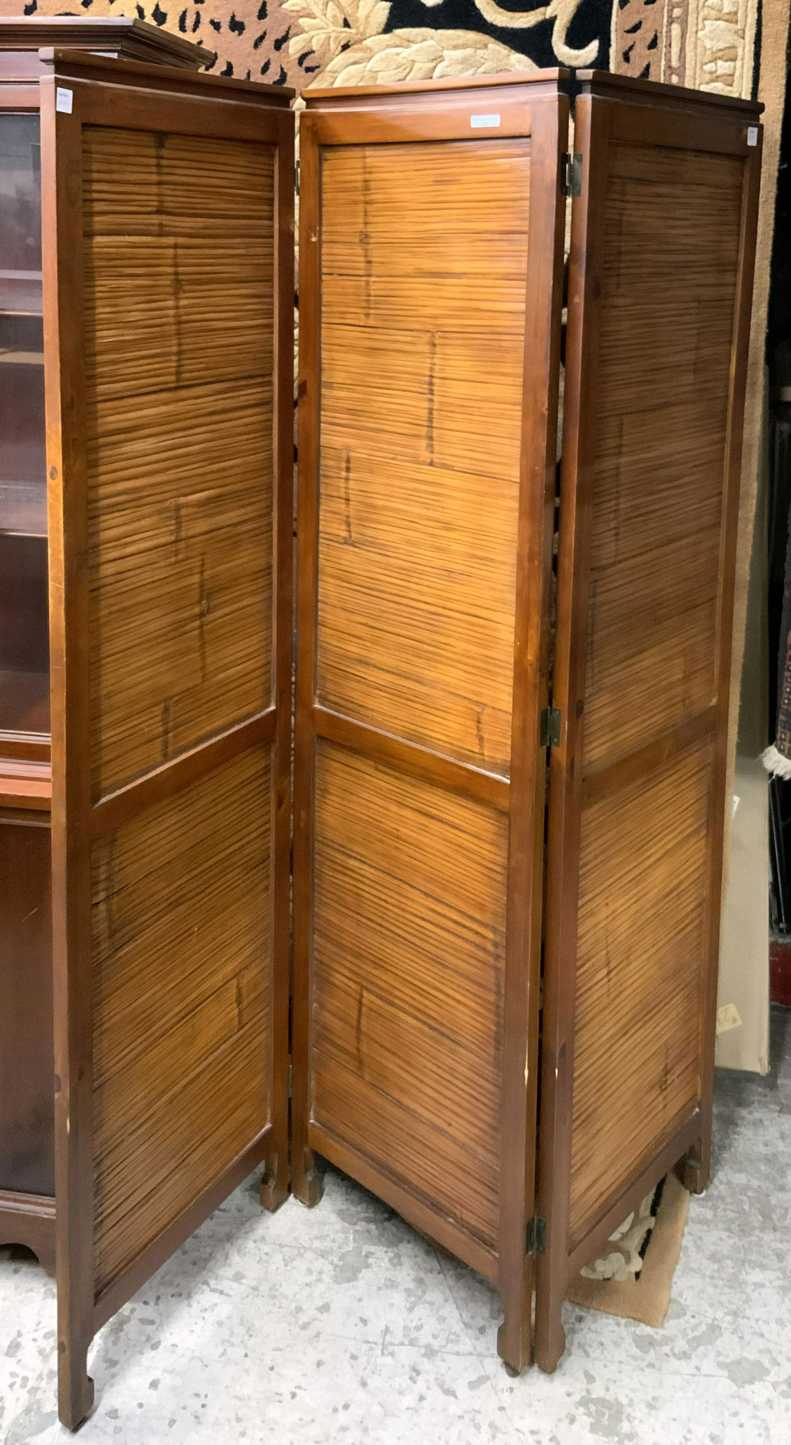 3 Panel Wood / Bamboo Asian Style Folding Screen. (1 of 1)