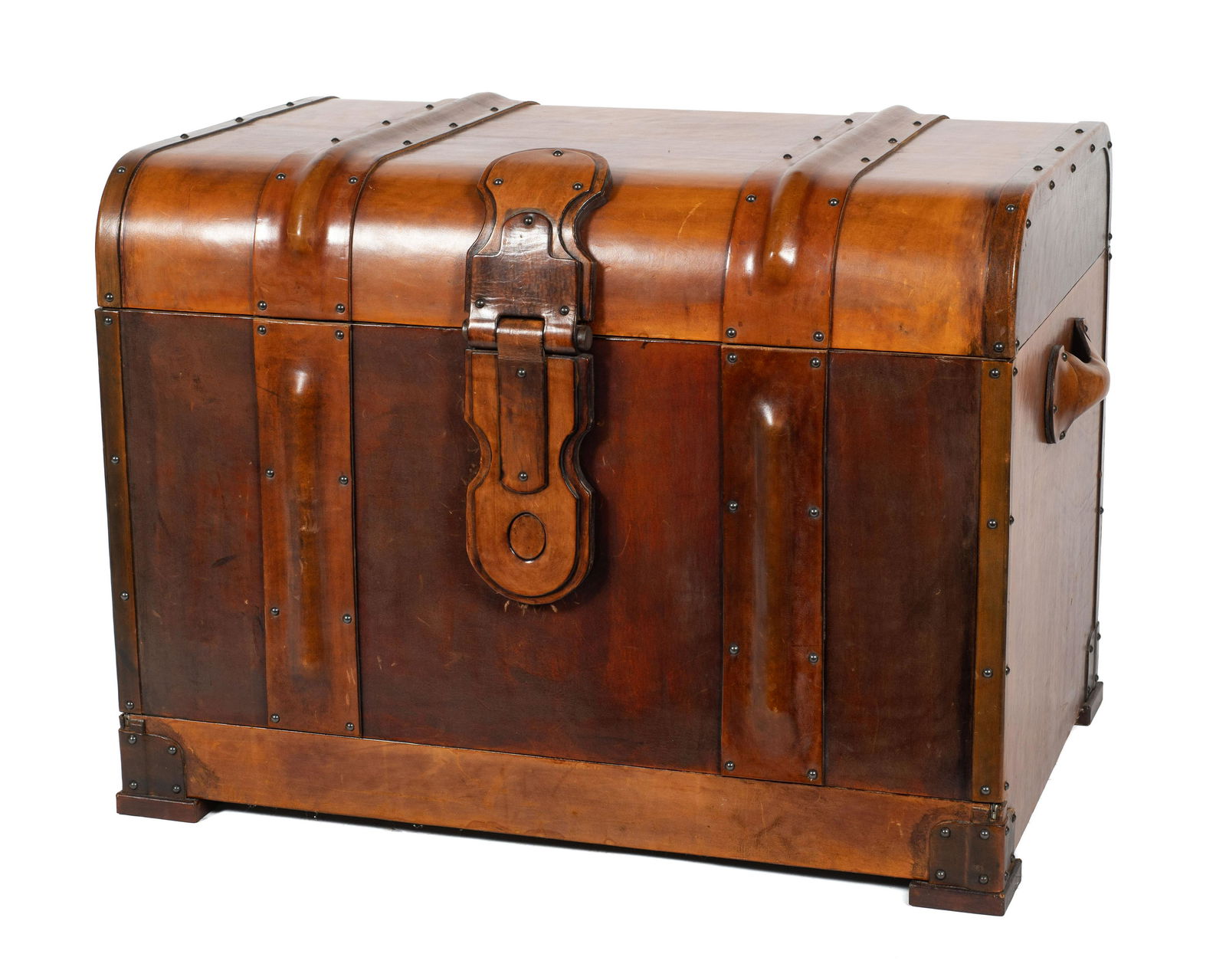 Unusually Large Leather-Covered Humidor Trunk. (1 of 5)