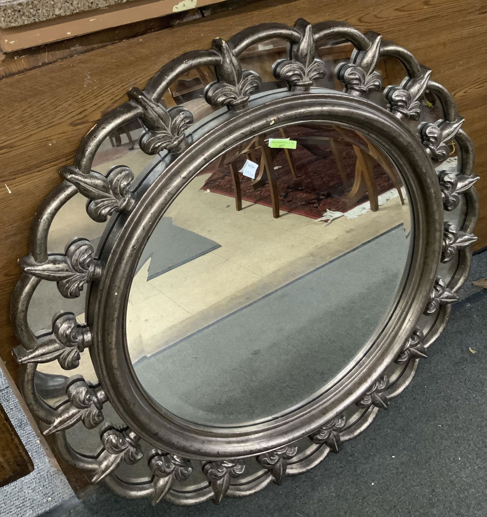Decorative Beveled Wall Mirror w/Silver Finish. (1 of 1)