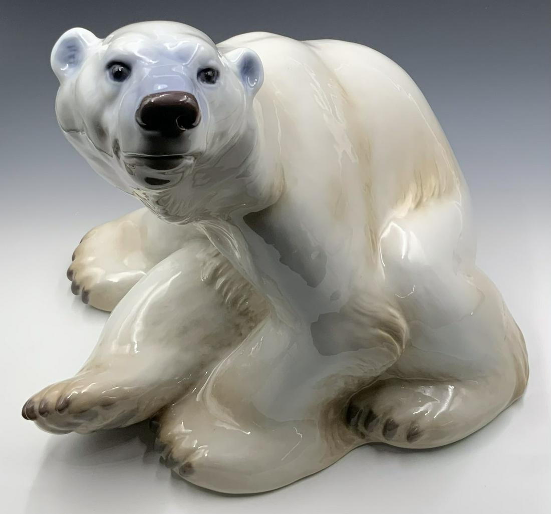 Large Bing & Grondahl Porcelain Polar Bear Figure. (1 of 6)