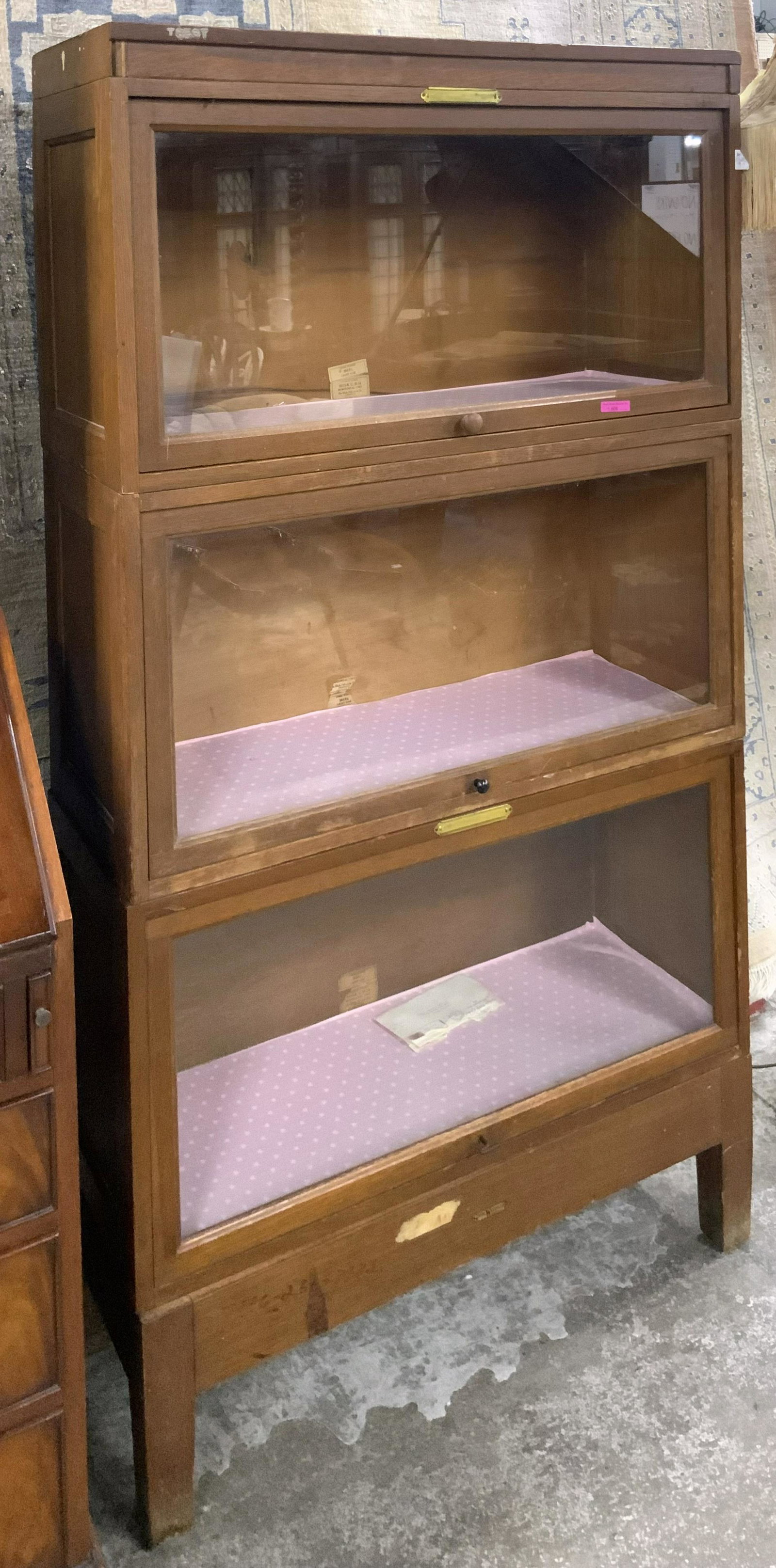 Vintage Globe-Wernicke Barrister Bookcase. (1 of 3)