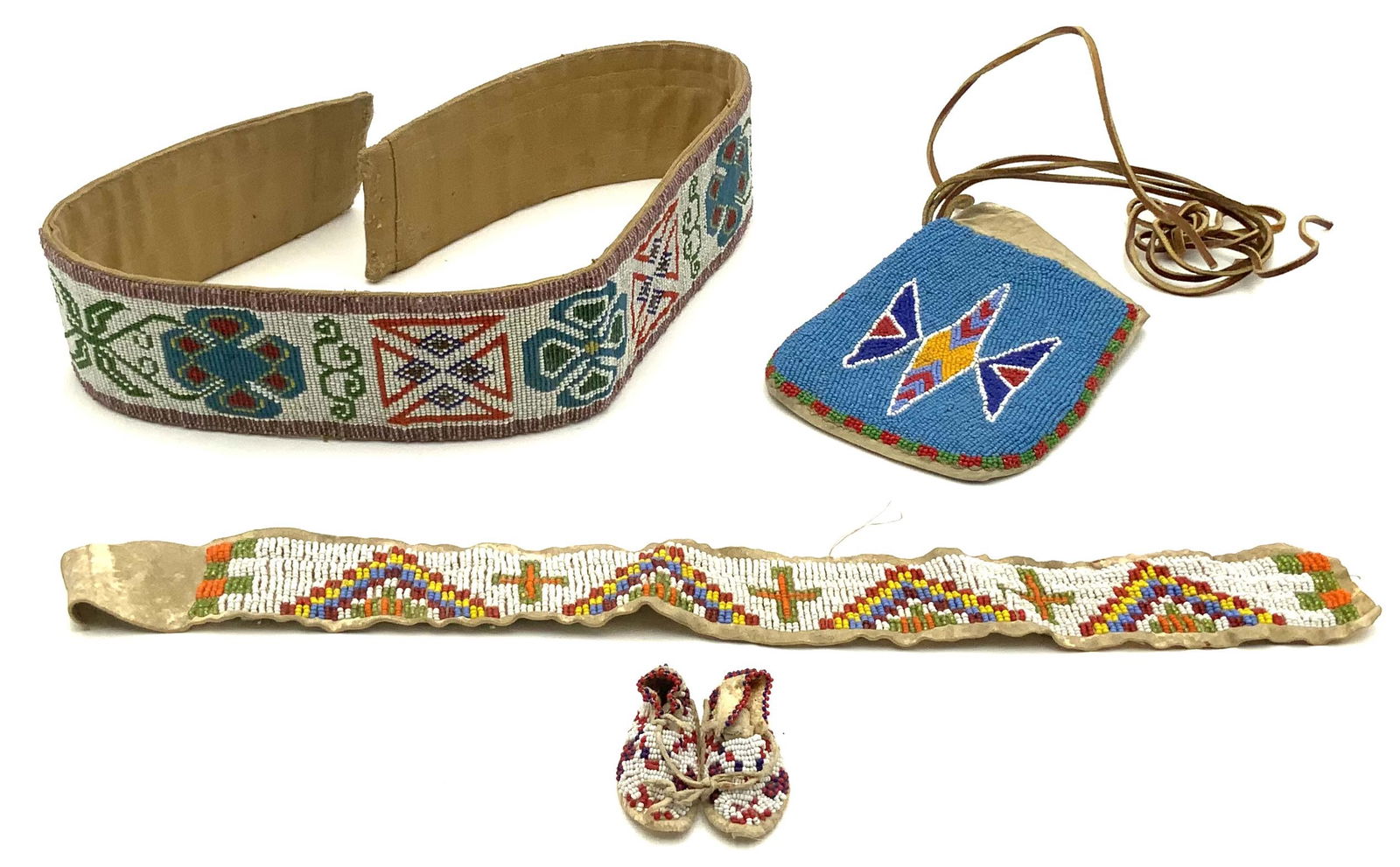 Lot of 4 Beaded Indian Items, Early 20th Century. (1 of 2)