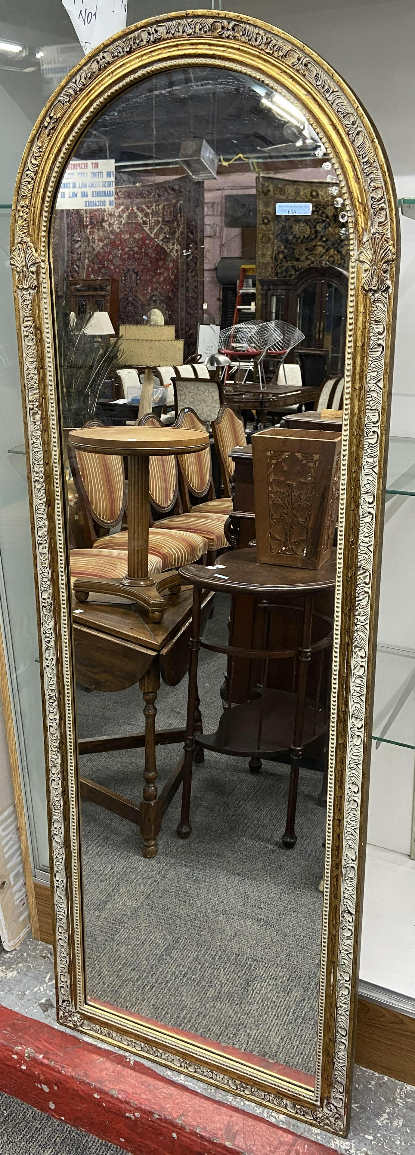 Full-Length Arched Top Mirror. (1 of 1)