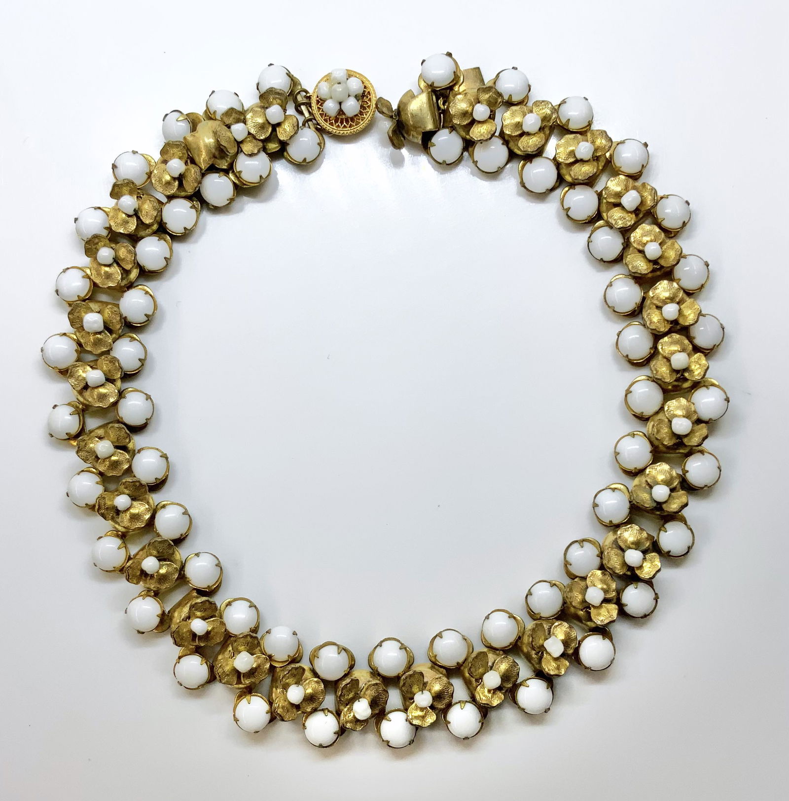 Signed Miriam Haskell Necklace w/White Beads. (1 of 3)