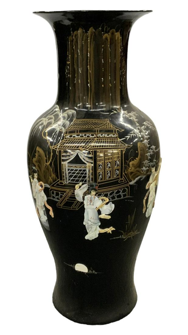 Large Porcelain Asian Decorative Vase w/Figures. (1 of 5)
