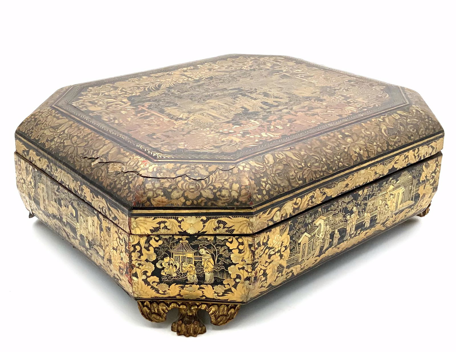 Old Black and Gold Lacquered Chinese Box. (1 of 9)