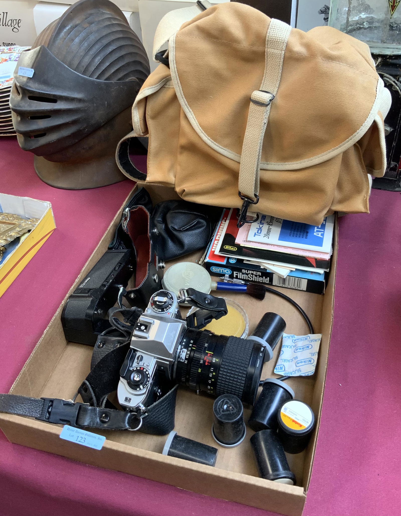 Vintage Nikon FG Film Camera and Accessories. (1 of 1)