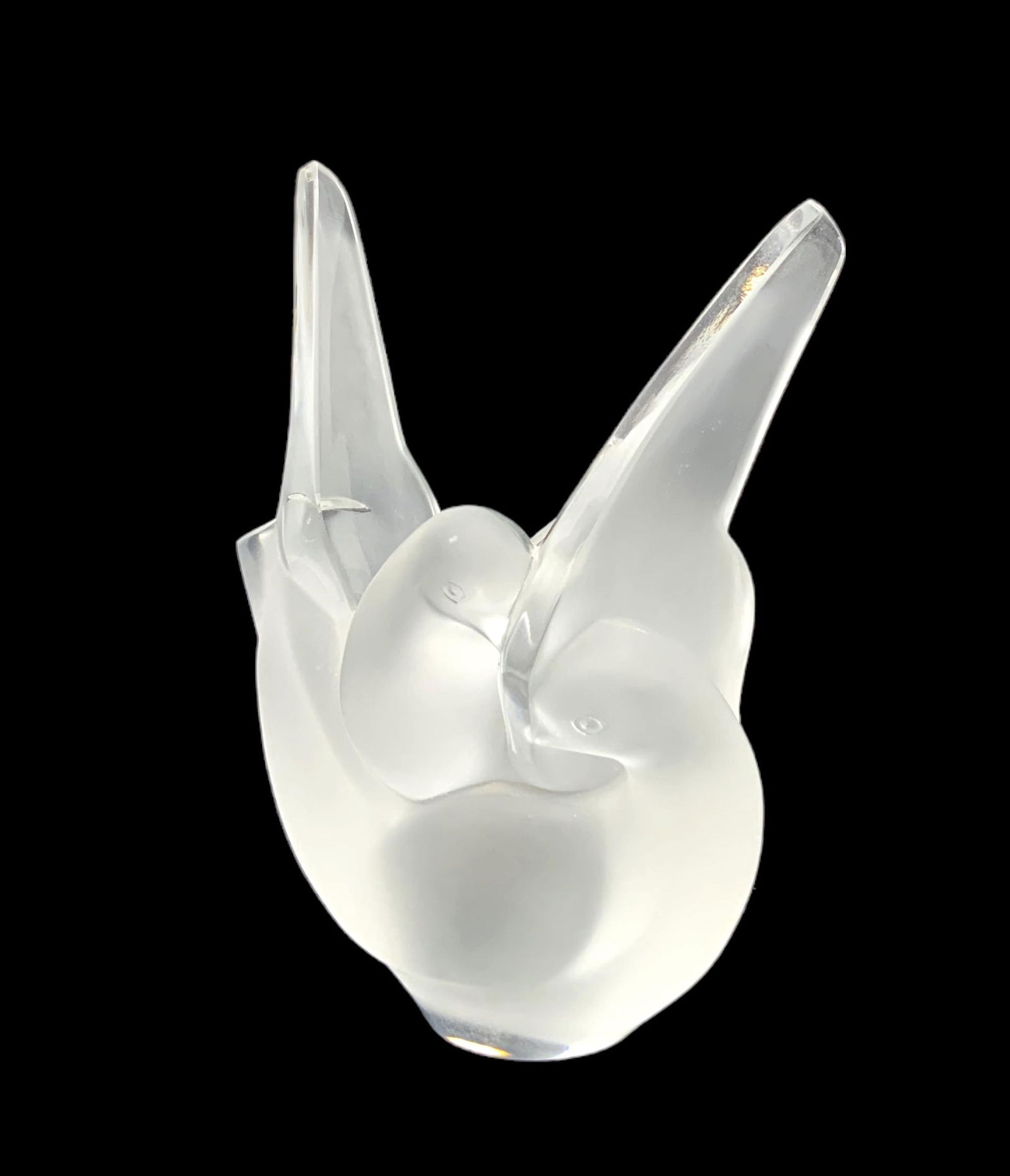 Lalique Crystal Dove Vase. (1 of 4)