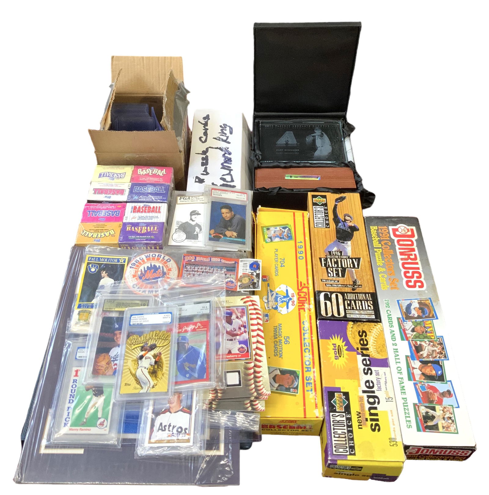 Lot of Vintage Baseball Cards and Collectibles. (1 of 4)