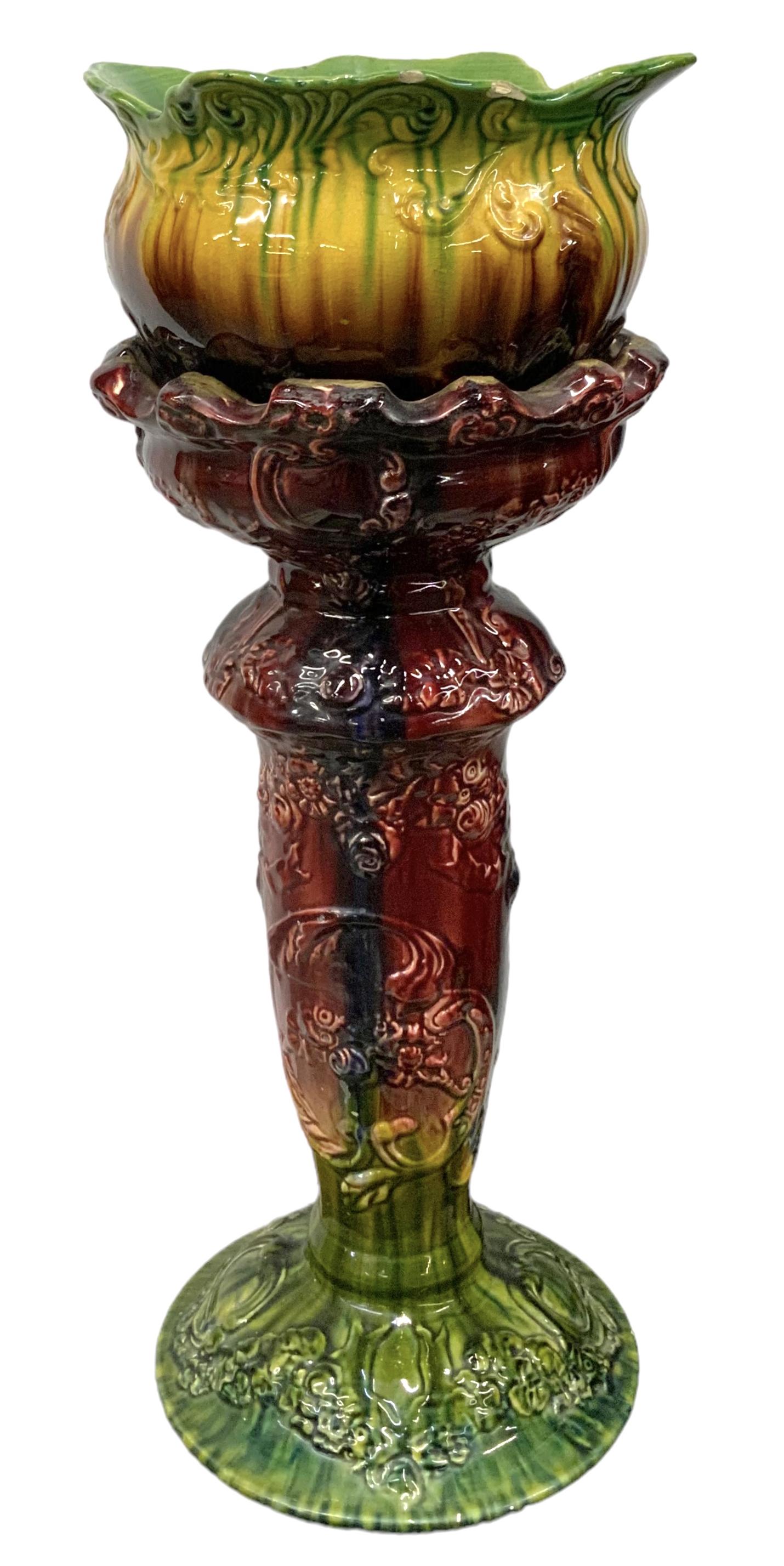 Majolica Pottery Bowl w/ Floor Stand, AS IS. (1 of 4)