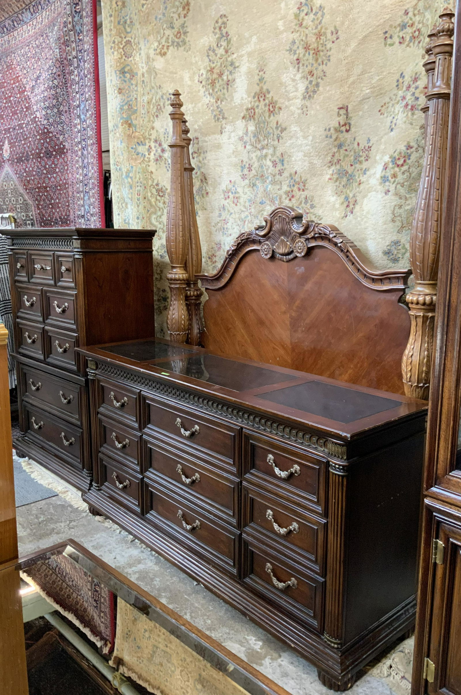 3 Piece Wood Bedroom Set. (1 of 1)