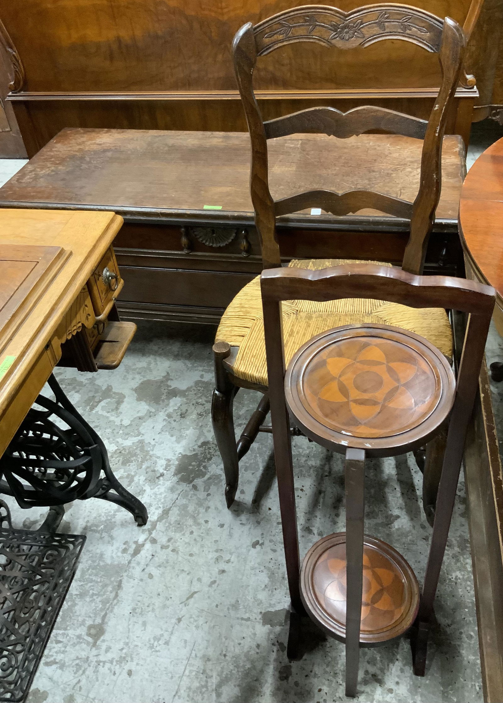 3 Pc. Furniture Lot. (1 of 2)
