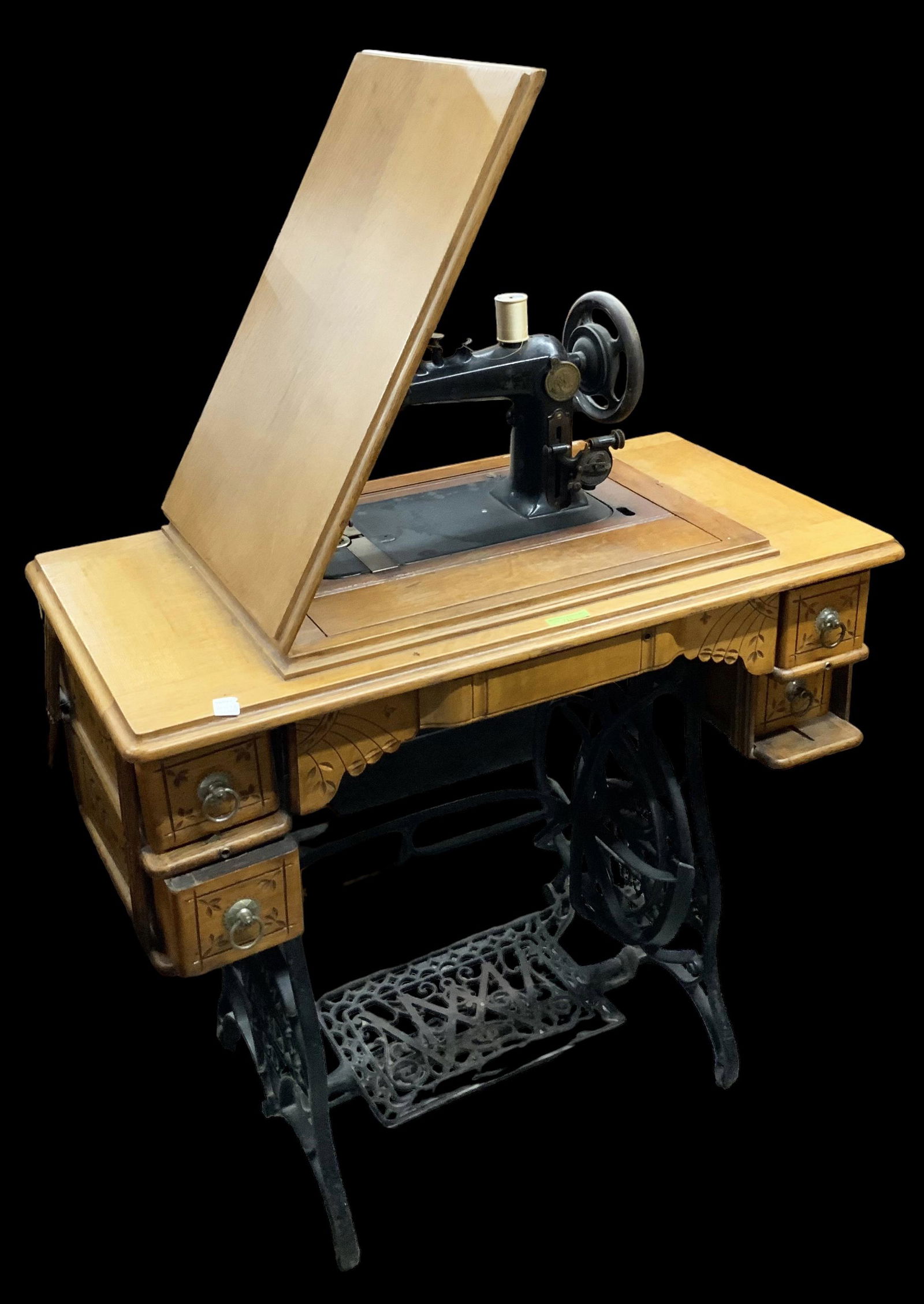 Montogomery Ward Antique Oak Sewing Machine. (1 of 1)