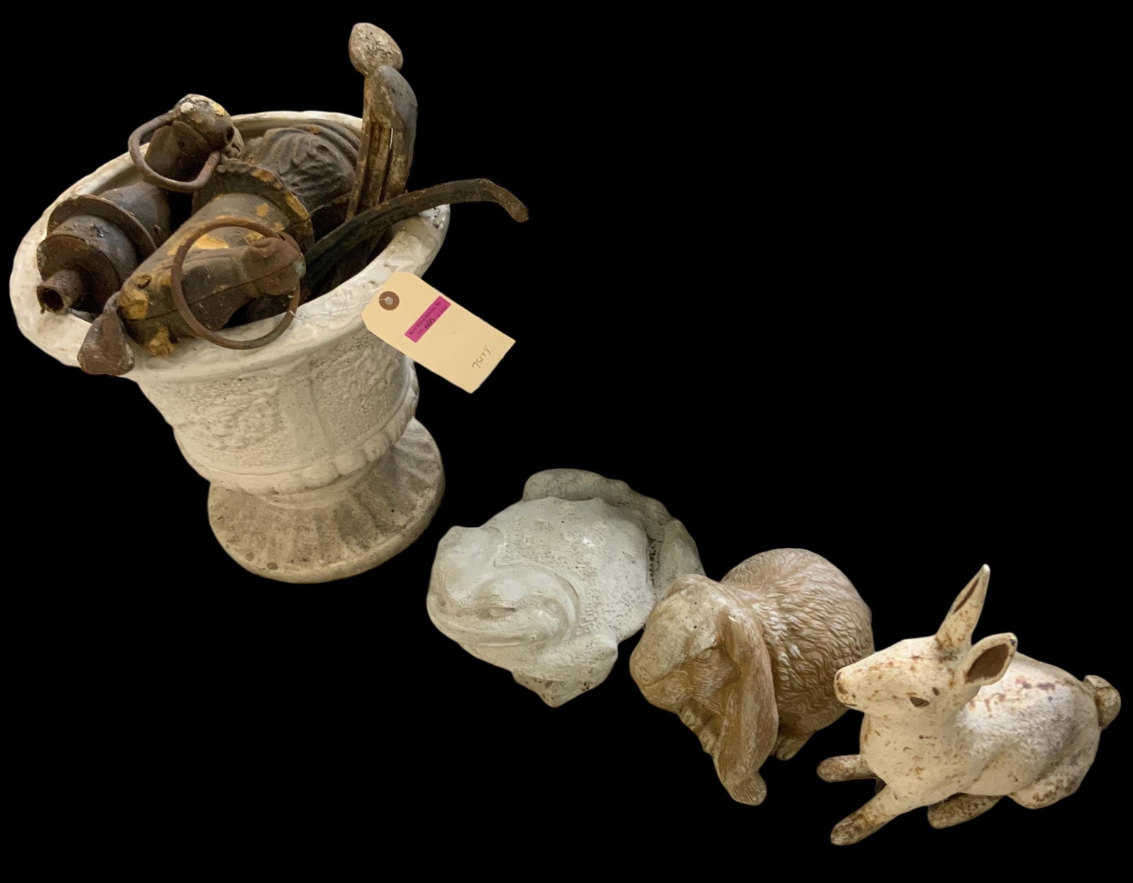 Lot of Assorted Garden Statuary & Miscellanous. (1 of 2)