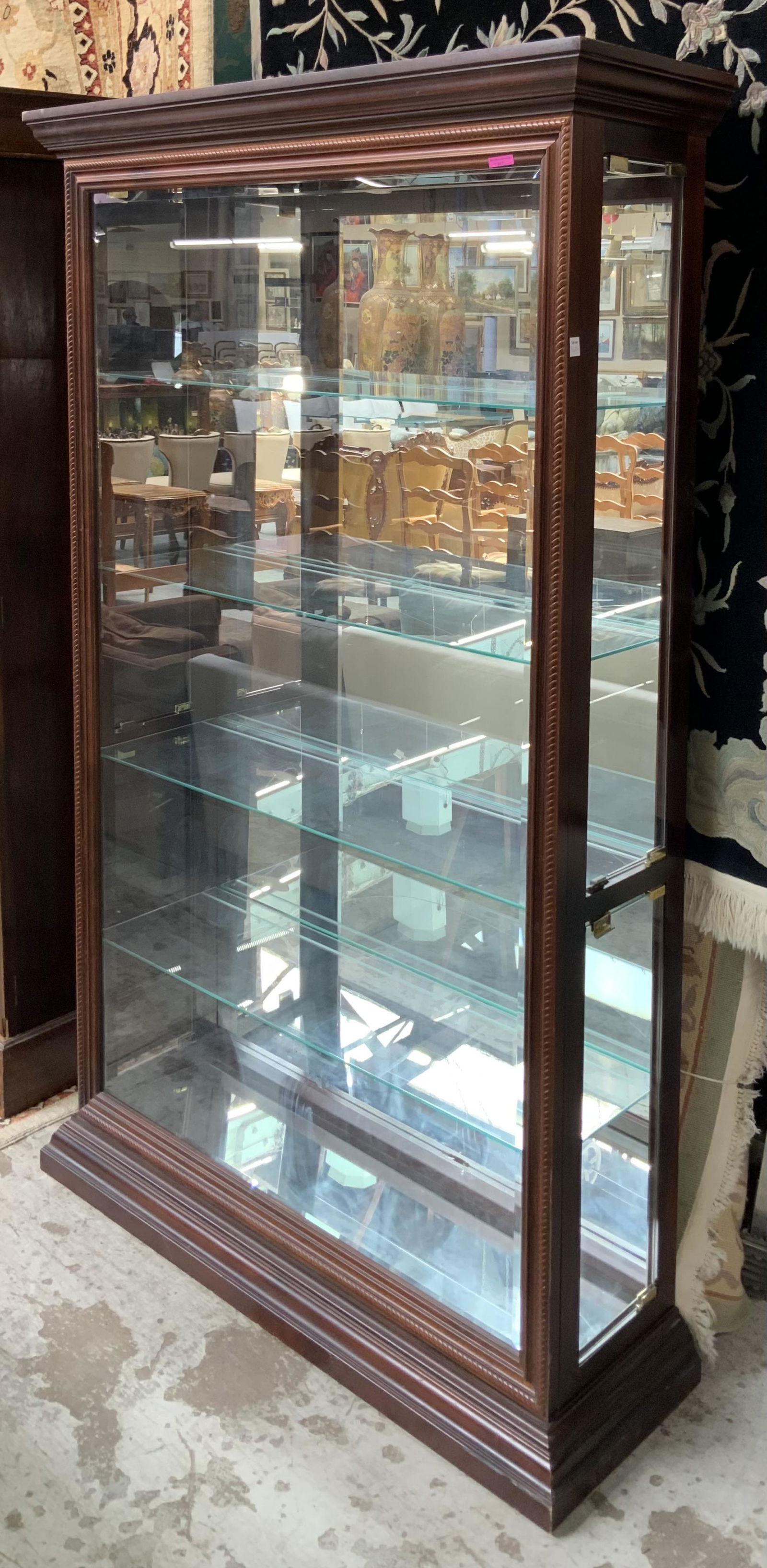 Mahogany Mirrored Lighted Curio Cabinet. (1 of 1)