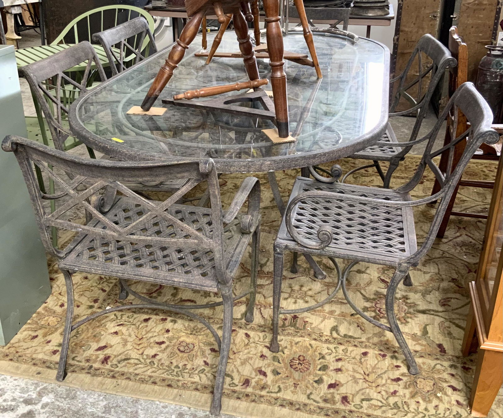 Cast Classics Patio Table & 6 Chairs.