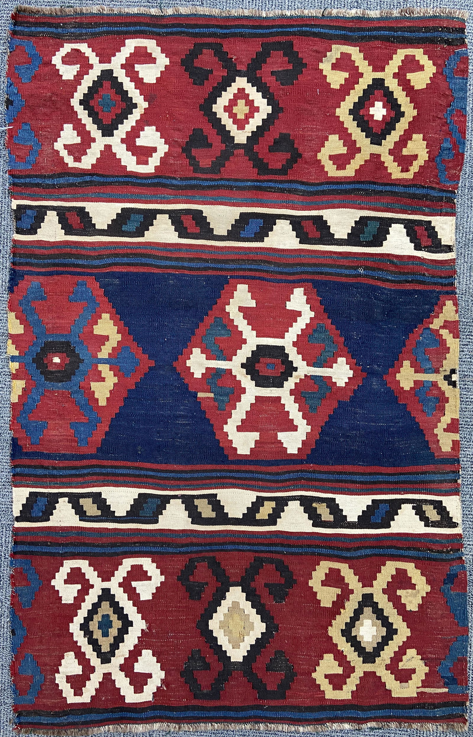2' 11" x 4' 6" Kelim Rug. (1 of 1)