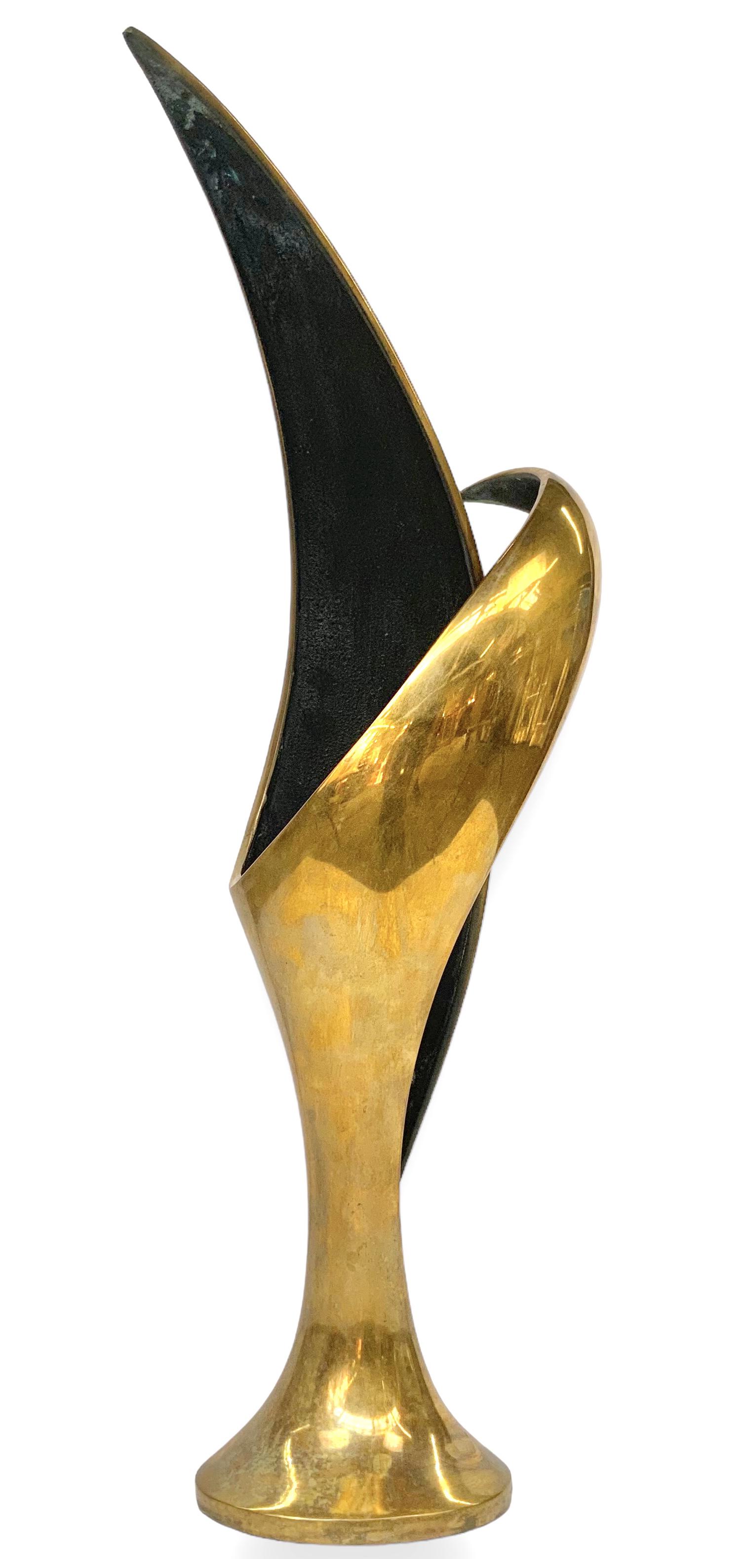 Tom Bennett Abstract Bronze Sculpture, "Evolution": The piece does not appear to have a Signature, but according to the Certificate that comes with it, it is numbered 47 of 150, and weighs 15 pounds. The Sculpture measures 22" Tall. Third-party shippin