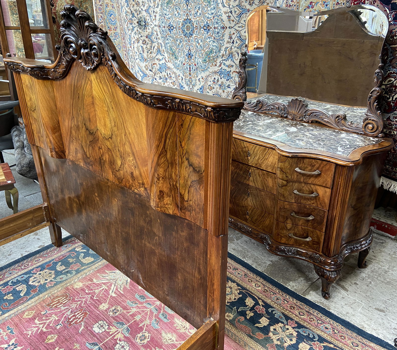 Antique Flame Wood 2 Pc. Bedroom Set. (1 of 4)