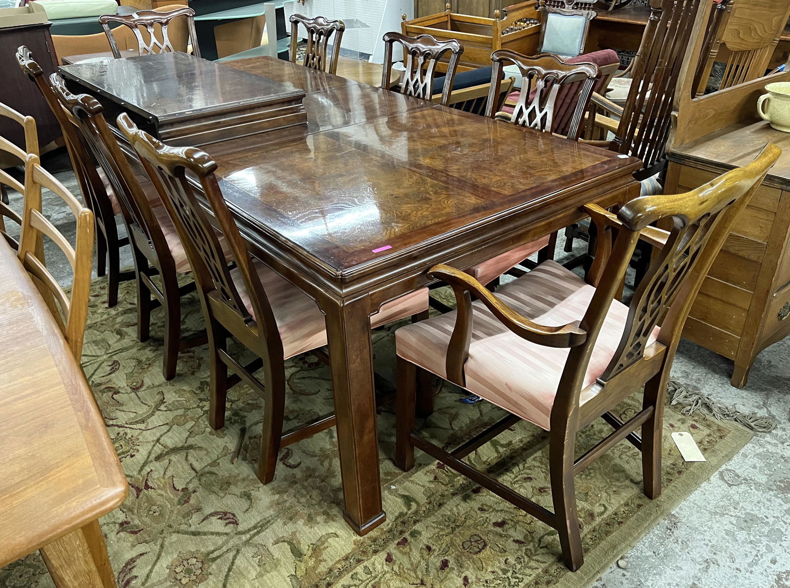 Henredon dining store room set