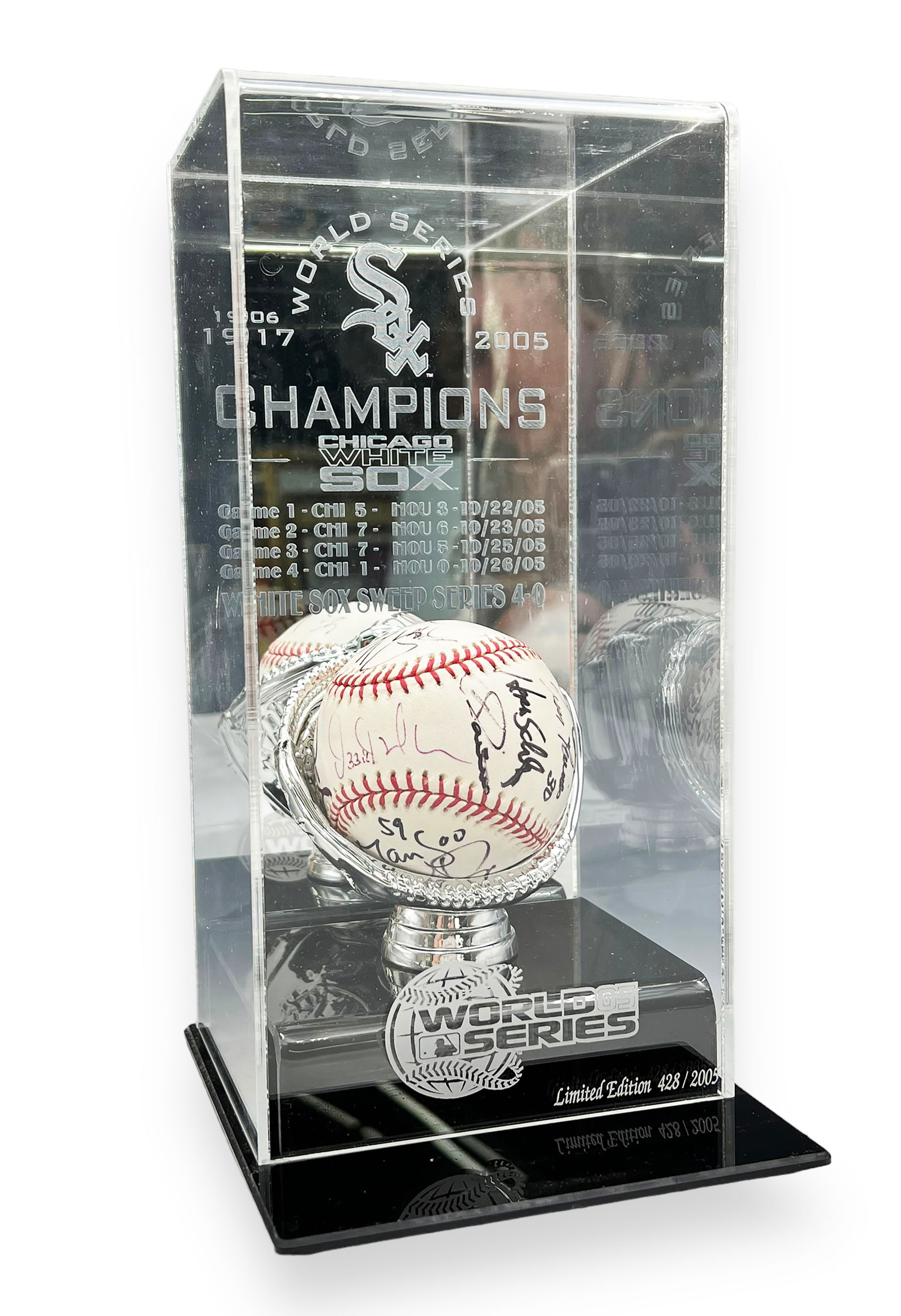 White Sox 2005 World Series Signed Baseball. (1 of 4)