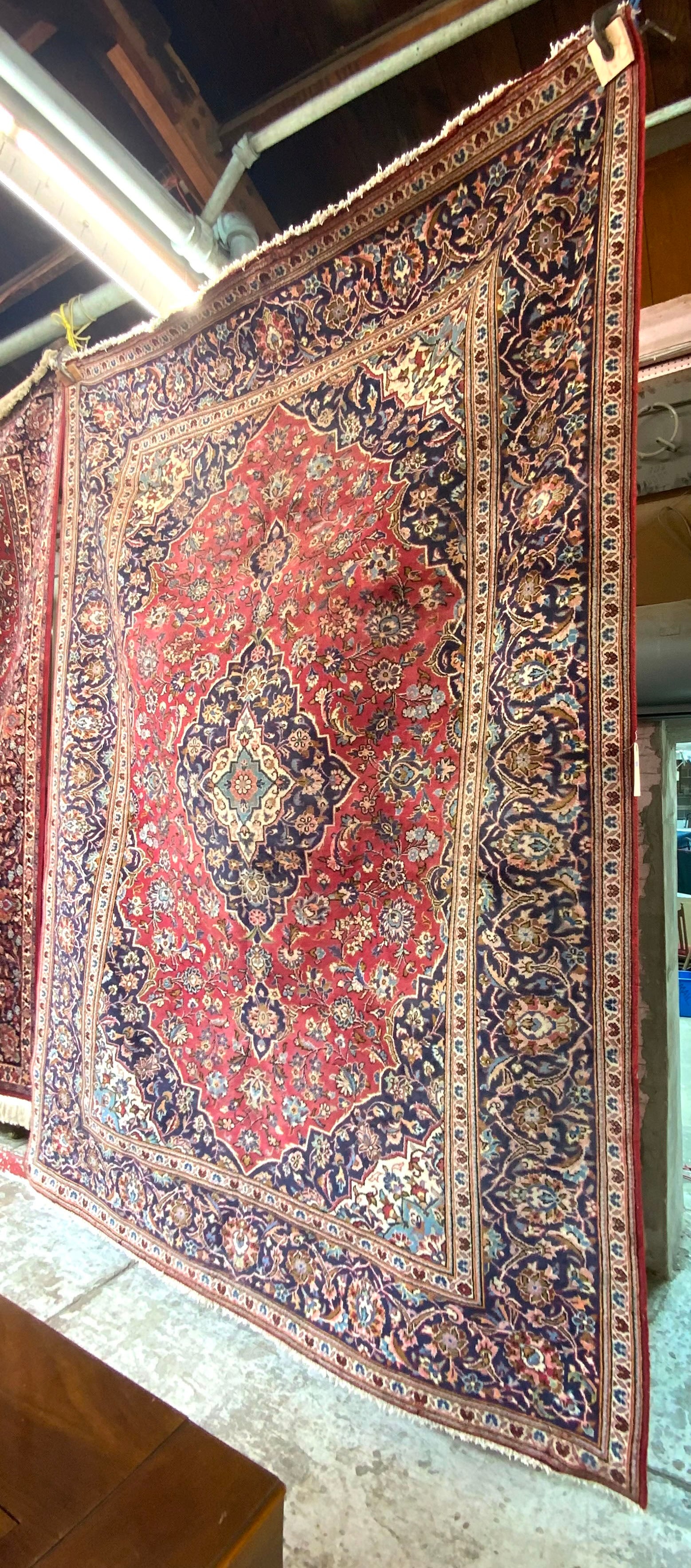 8' x 11' 2" Heriz Pattern Oriental Rug. (1 of 3)