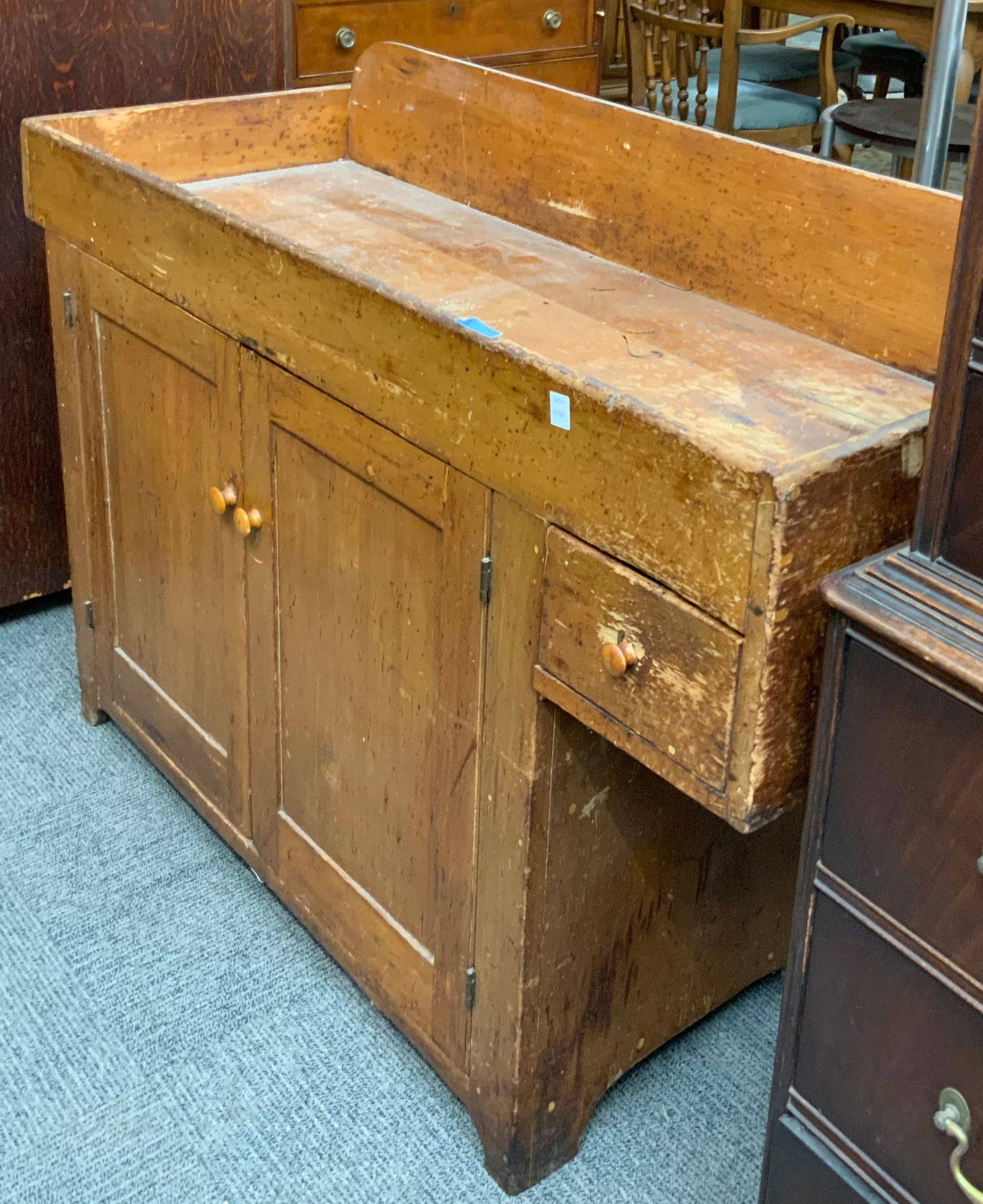 Primitive Dry Sink. (1 of 1)